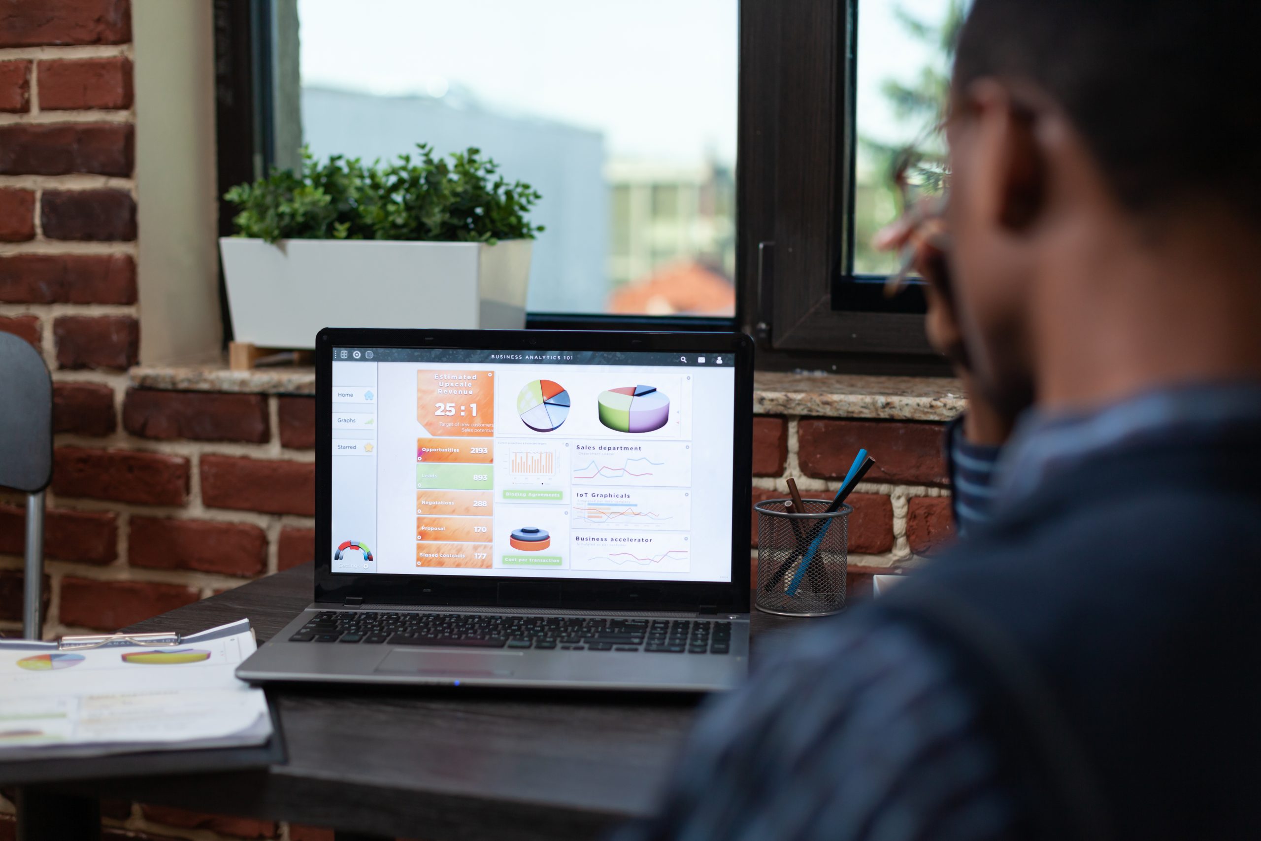 Utilizing Analytics for Data-Driven Website Improvement